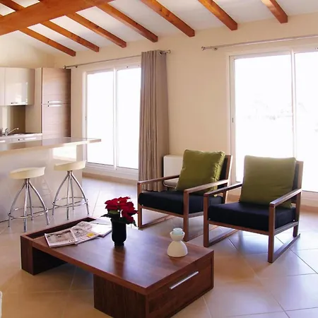 Salina Bay, Vecchio, Garden Side * Πόρτο Βέκιο