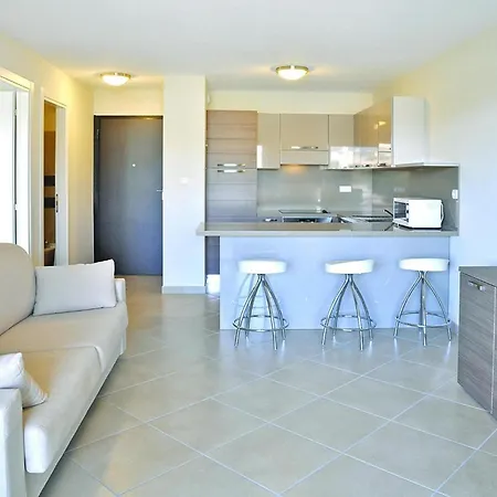 Salina Bay, Vecchio, Garden Side Apartmán