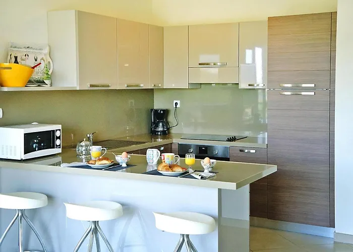 Salina Bay, Vecchio, Garden Side * Porto-Vecchio (Corsica)