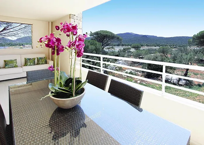 Salina Bay, Vecchio, Garden Side * Porto-Vecchio (Corsica)