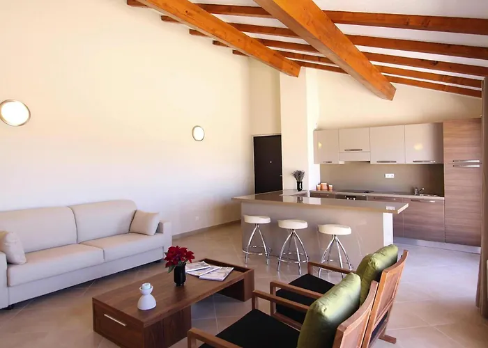 Salina Bay, Vecchio, Garden Side Appartement *