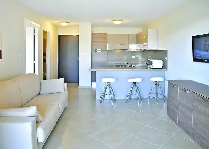Salina Bay, Vecchio, Garden Side Appartement