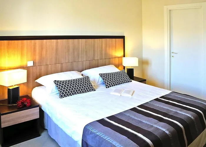 Daire Salina Bay, Vecchio, Garden Side