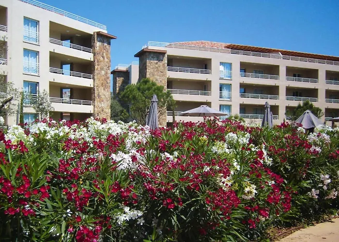 Salina Bay, Vecchio, Garden Side * Porto-Vecchio (Corsica)